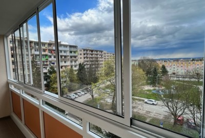 Na predaj 1,5 izbový byt v tichej lokalite v Moldave nad Bodvou