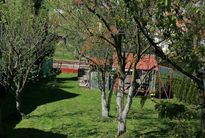 Malebná chalupa v Lete aj v Zime, kompletná rekonštrukcia interiéru, zariadenie, pozemok, všetky inžinierske siete