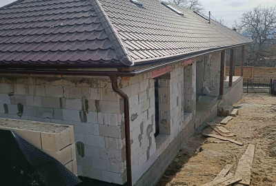 Füzérkajata - Rozostavaný rodinný dom  v  Maďarsku 40 min. od Košíc