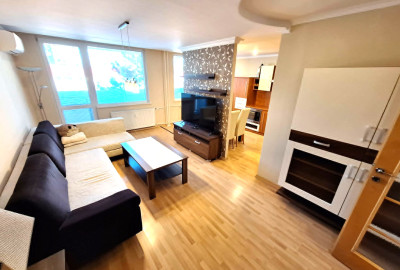 TERASA - Prenájom 3 izb byt, Moldavská, 69 m2 + 6m2 zasklená lodžia, 2.p, rekonštrukcia, klimatizácia