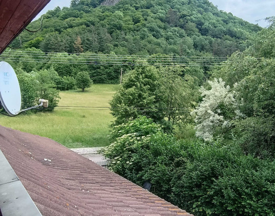 35km od Košíc v  obci Füzér, tichá lokalita!